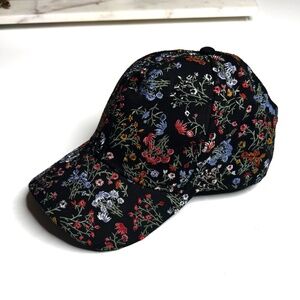 AEO Black Embroidered Cap